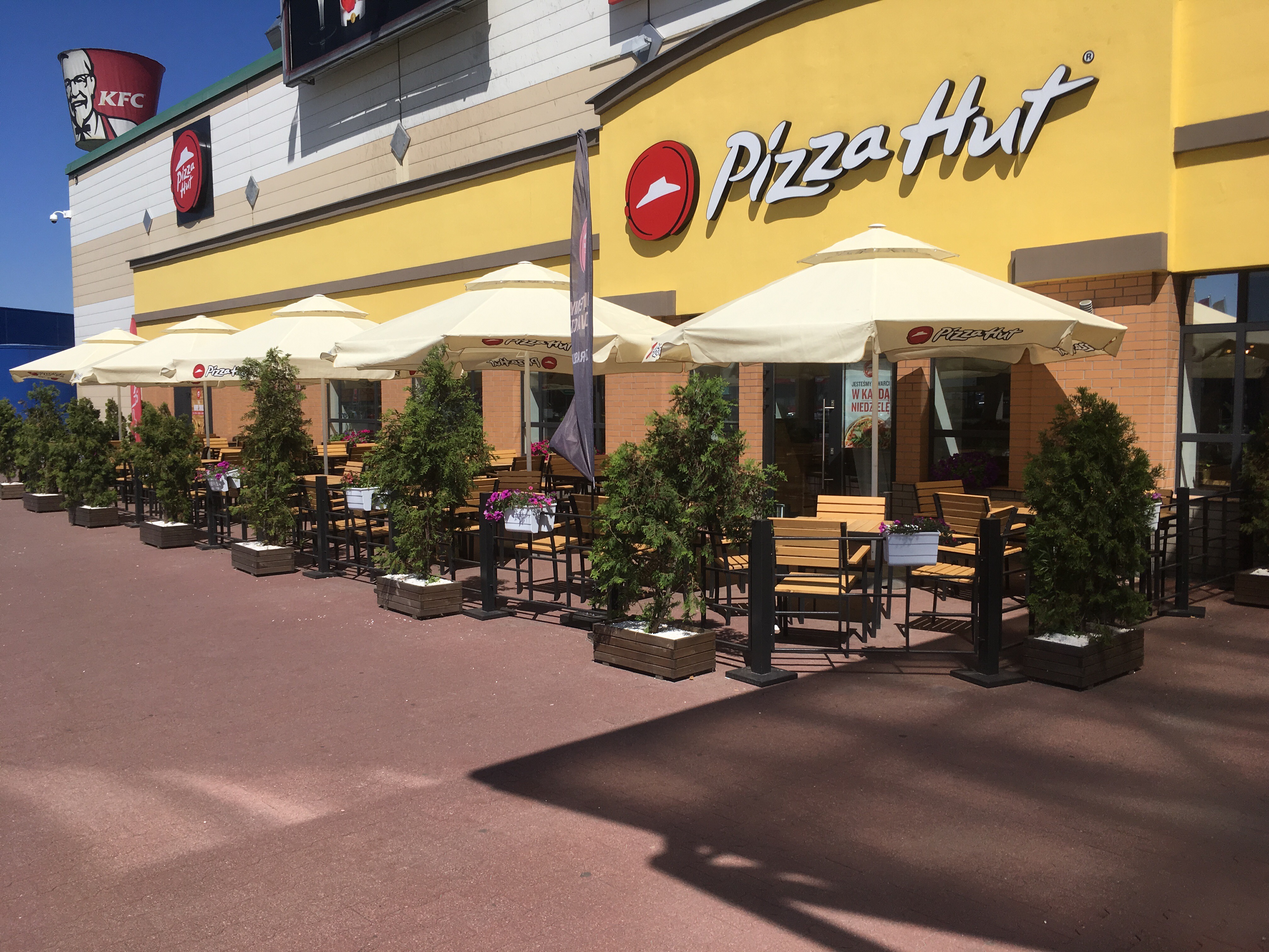 Pizza z dowozem i na wynos, zamów teraz lub znajdź restaurację.